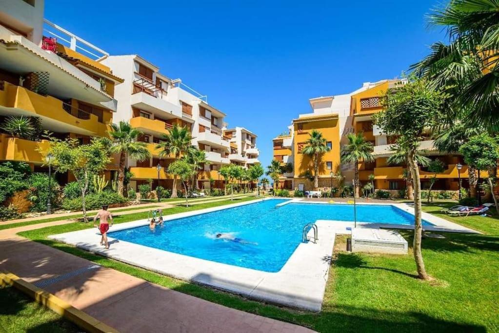 Olivia Sunny 2 Bedroom Punta Prima Apartment *